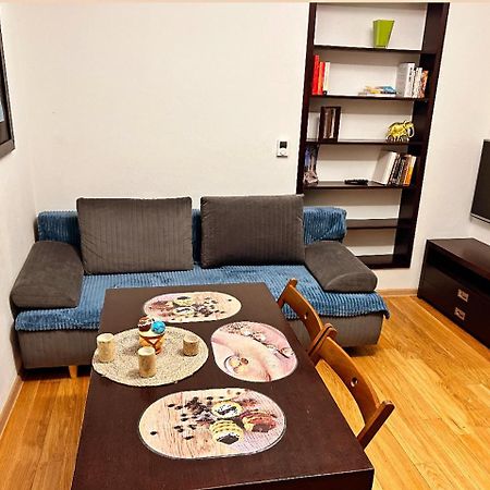 Ministay كراكوفيا المظهر الخارجي الصورة